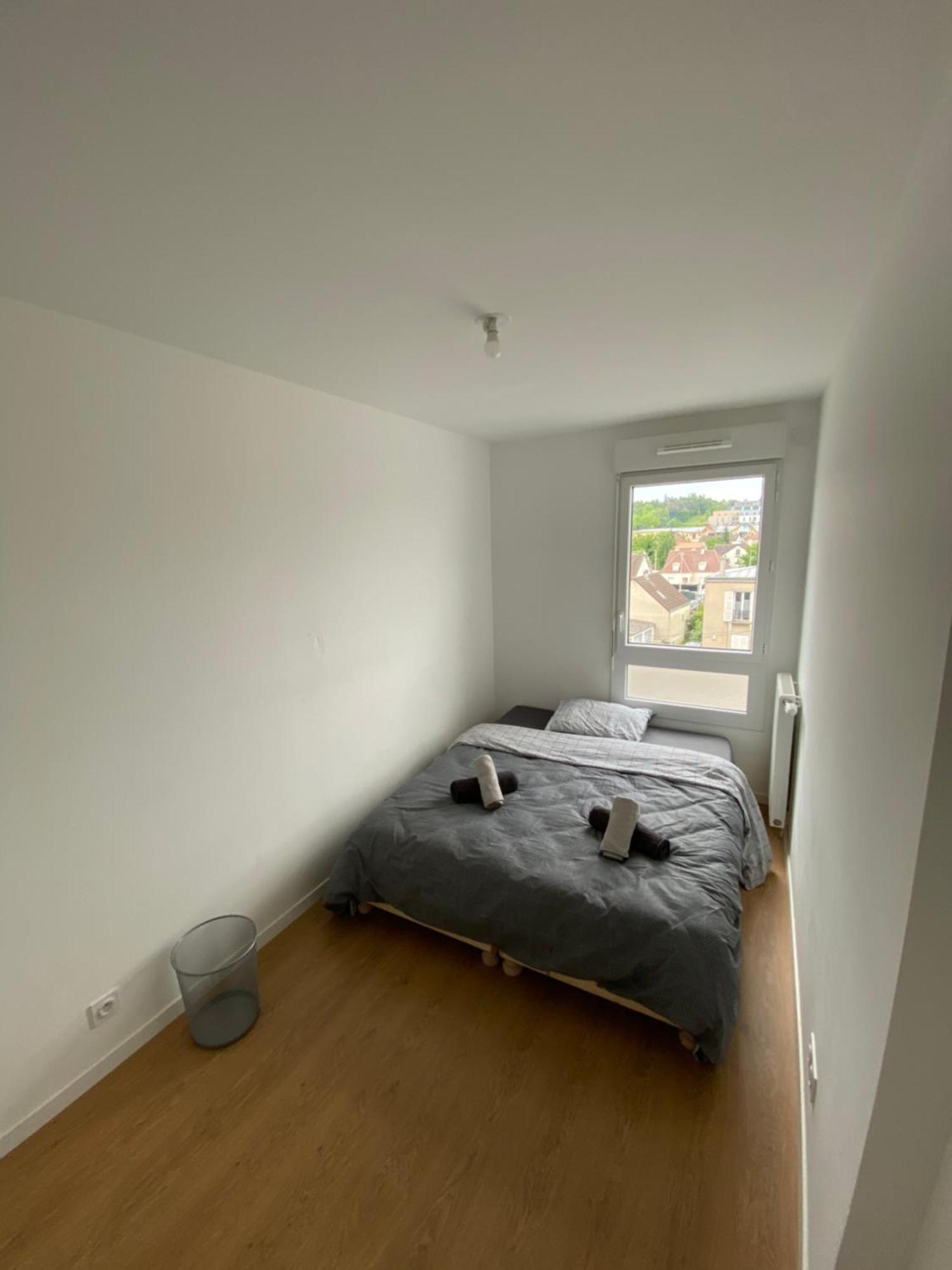 Charme Citadin Apartment Villemomble Ngoại thất bức ảnh