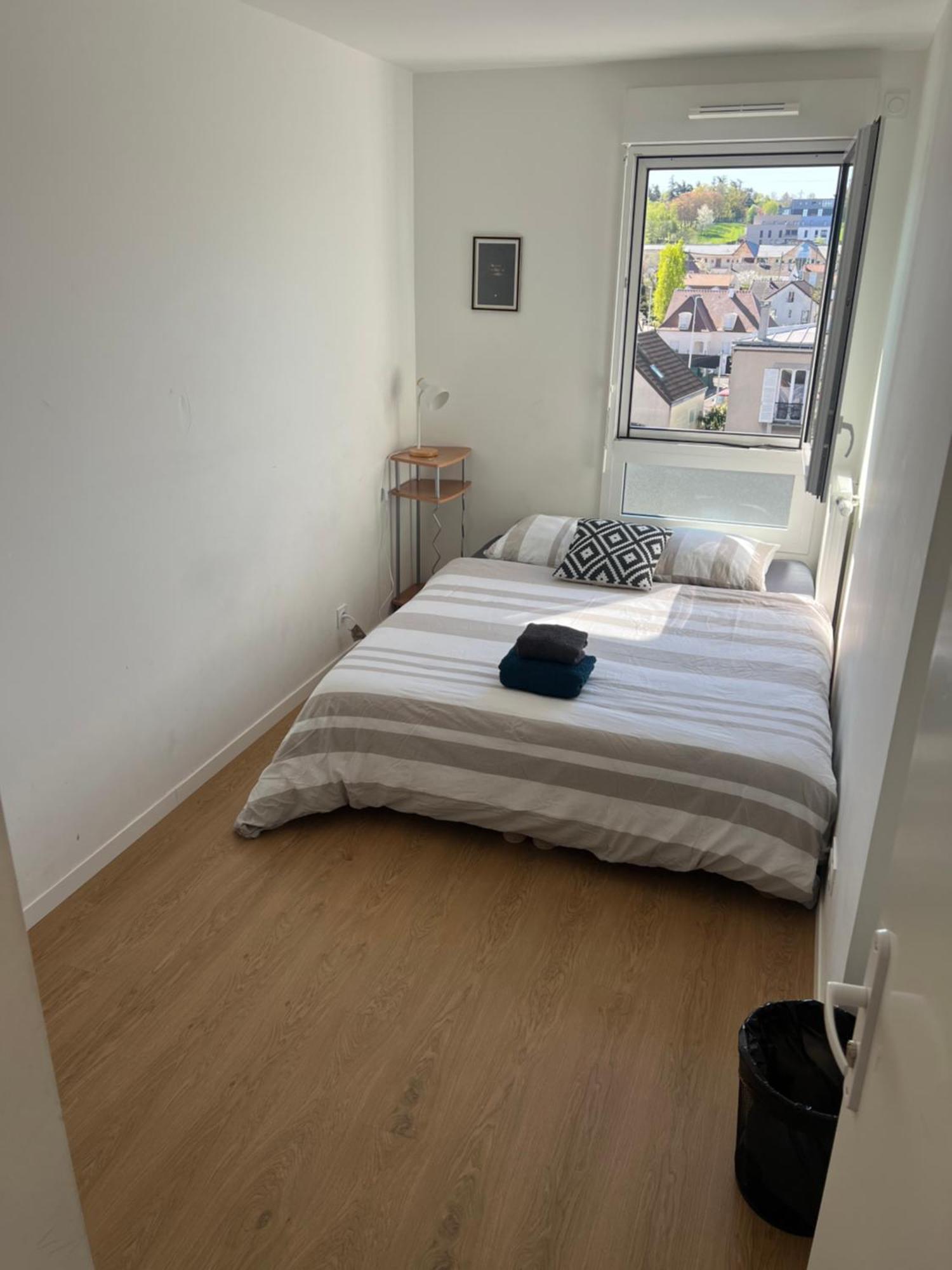 Charme Citadin Apartment Villemomble Ngoại thất bức ảnh