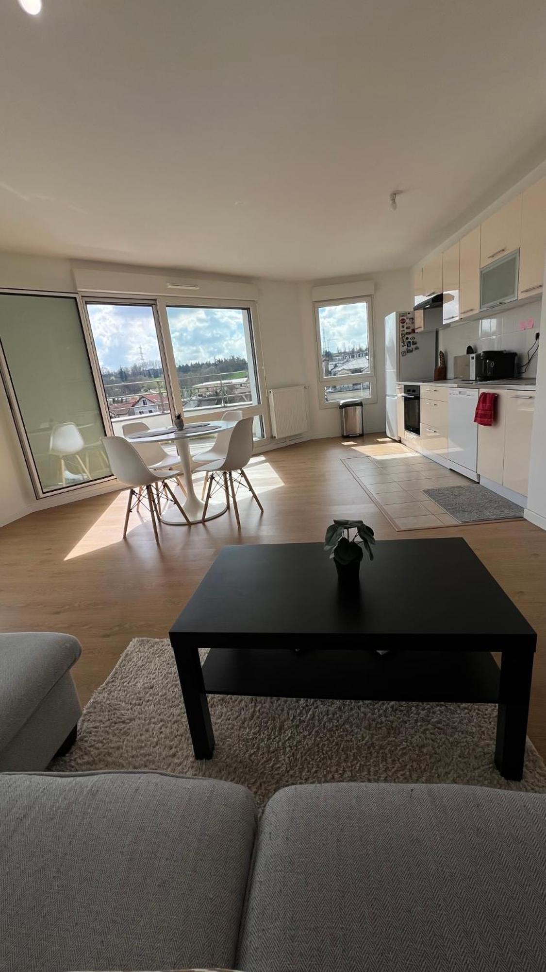 Charme Citadin Apartment Villemomble Ngoại thất bức ảnh